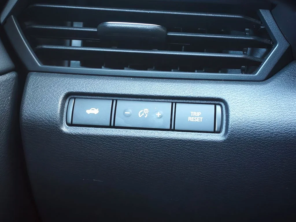 2025 Nissan Altima SV - Photo 21
