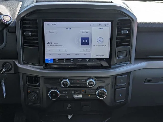 Used 2025 Silver Metallic Ford XLT image 12