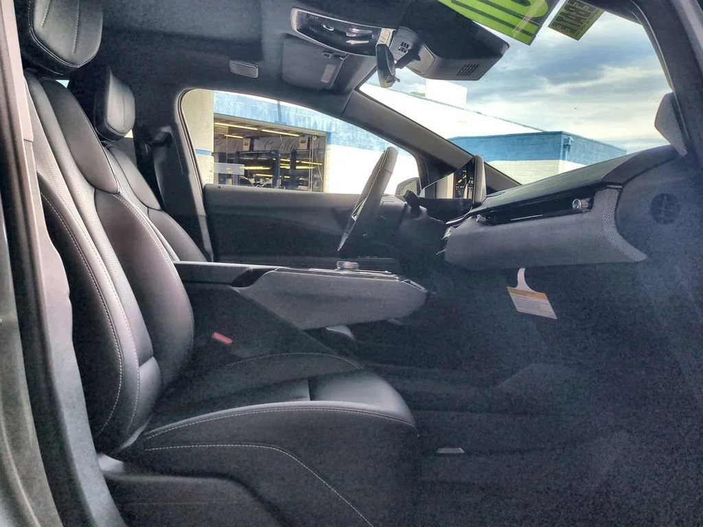 2026 Cadillac OPTIQ Premium Sport - Photo 37