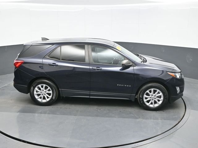 Used 2020 Blue Chevrolet LS image 16
