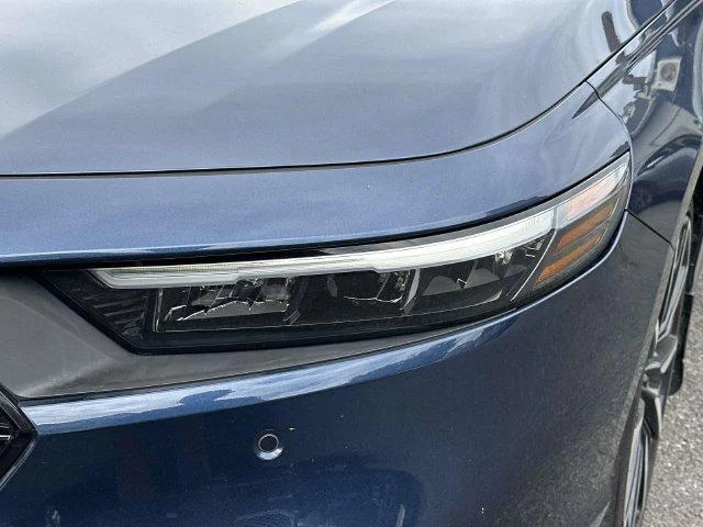 Used 2023 Canyon River Blue Metallic Honda Touring image 9