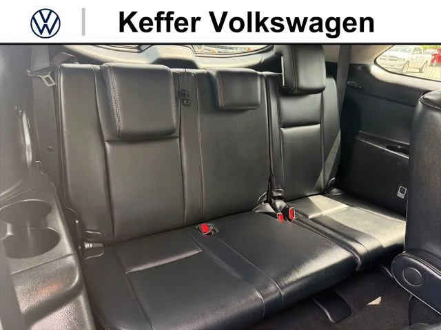 Used 2018 Blue Toyota XLE image 32