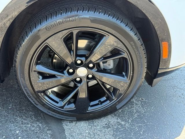 Used 2021 White Buick Essence image 8