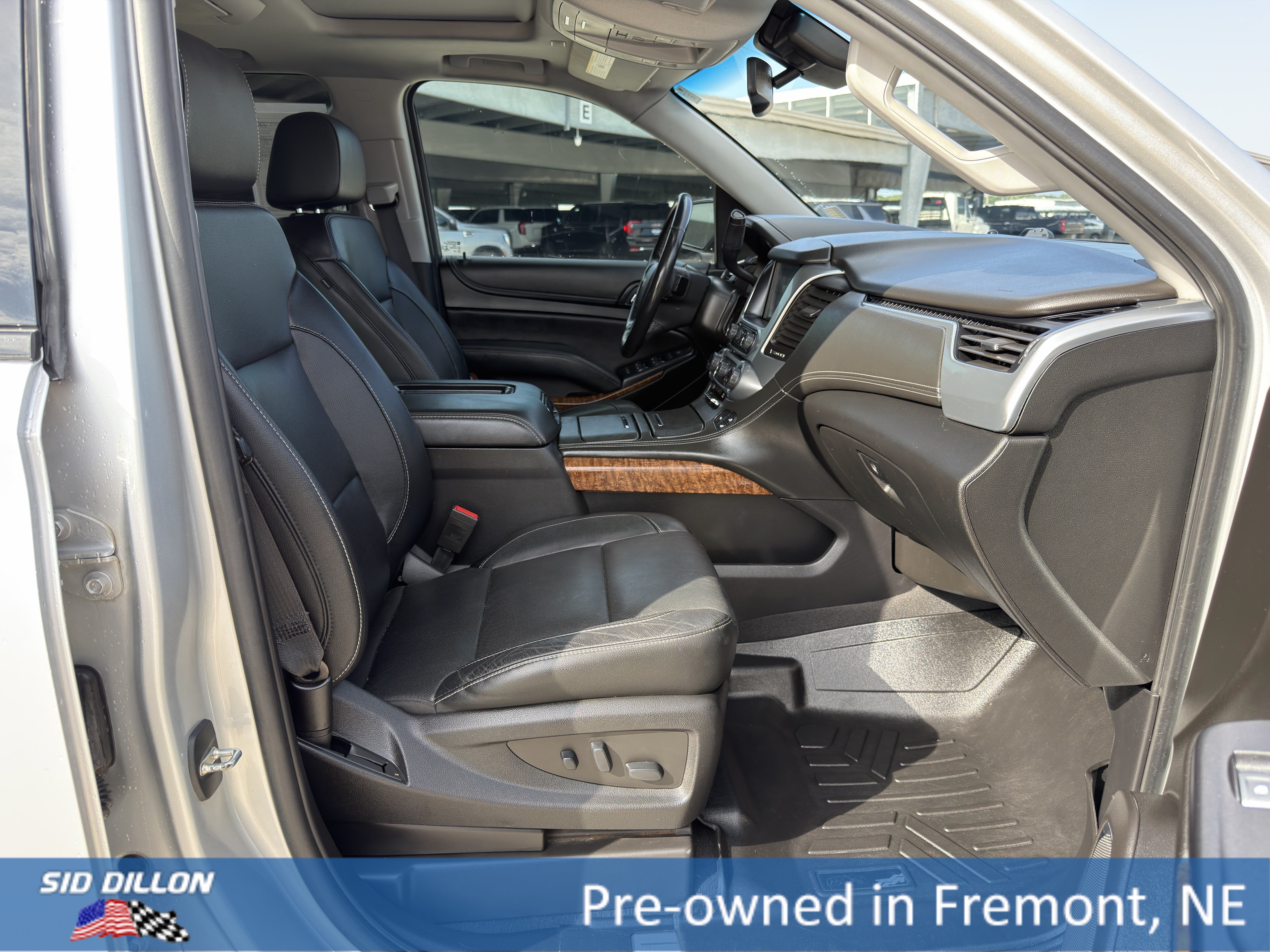 Certified Used 2020 SILVER ICE METALLIC Chevrolet Premier image 19
