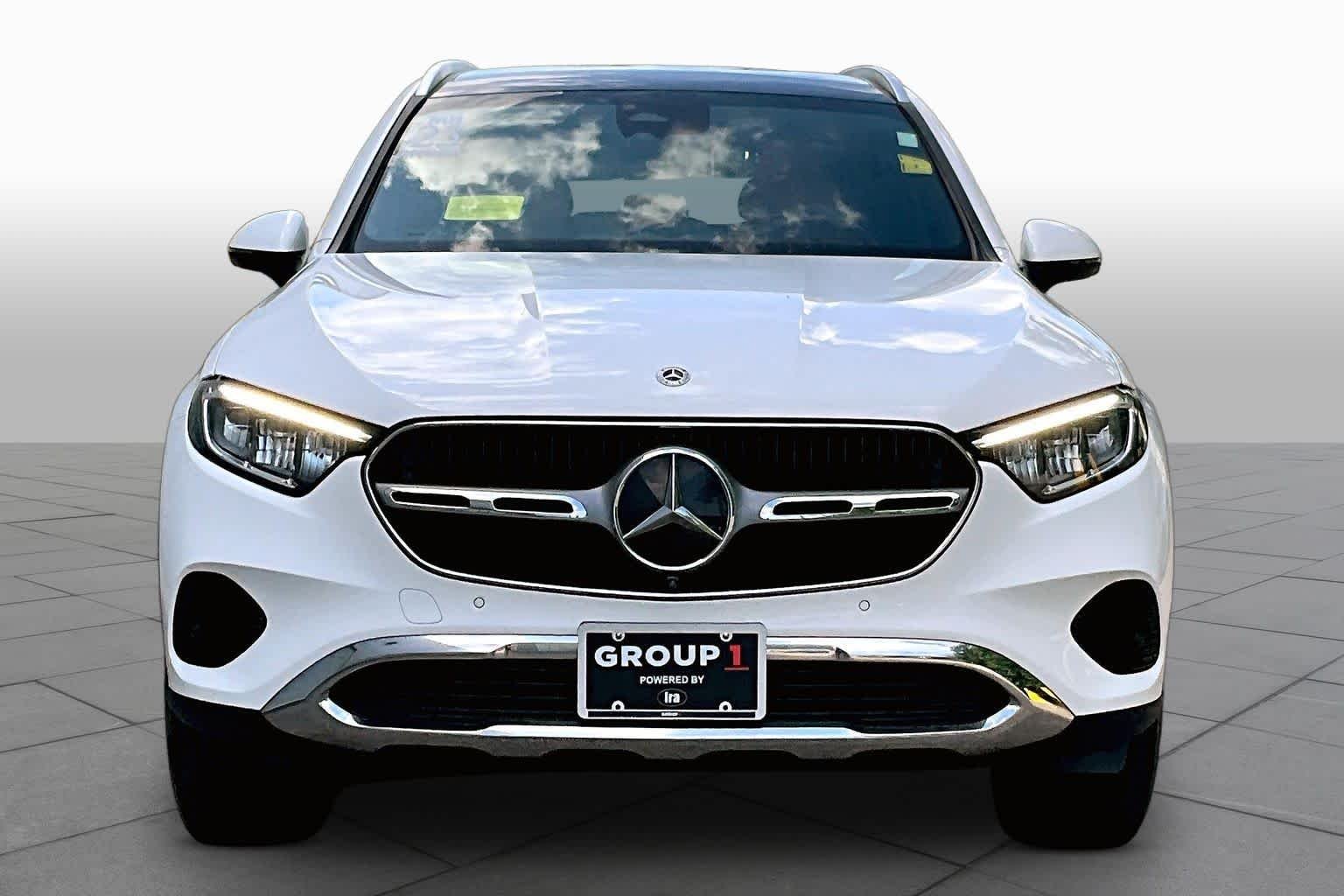 Used 2023 Polar White Mercedes-Benz GLC 300 image 4