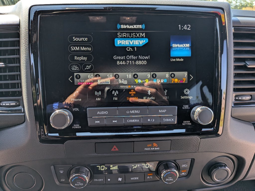 Used 2022  Nissan PRO-X image 17