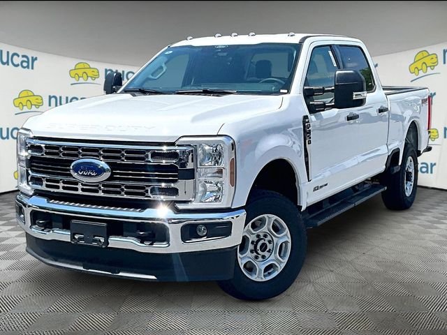 New 2026 Oxford White Ford XLT image 2