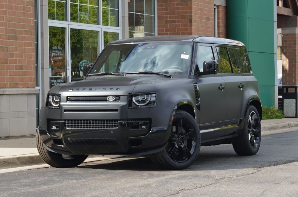 New 2026 Santorini Black Land Rover X-Dynamic SE image 1