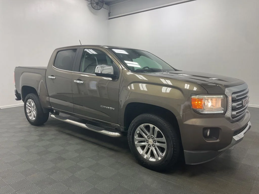 2016 GMC Canyon 2WD SLT Crew Cab Short Box's photo