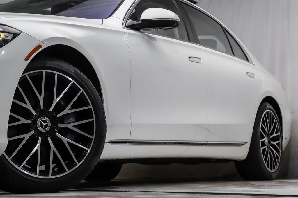 Certified Used 2023  Mercedes-Benz S 580 image 19