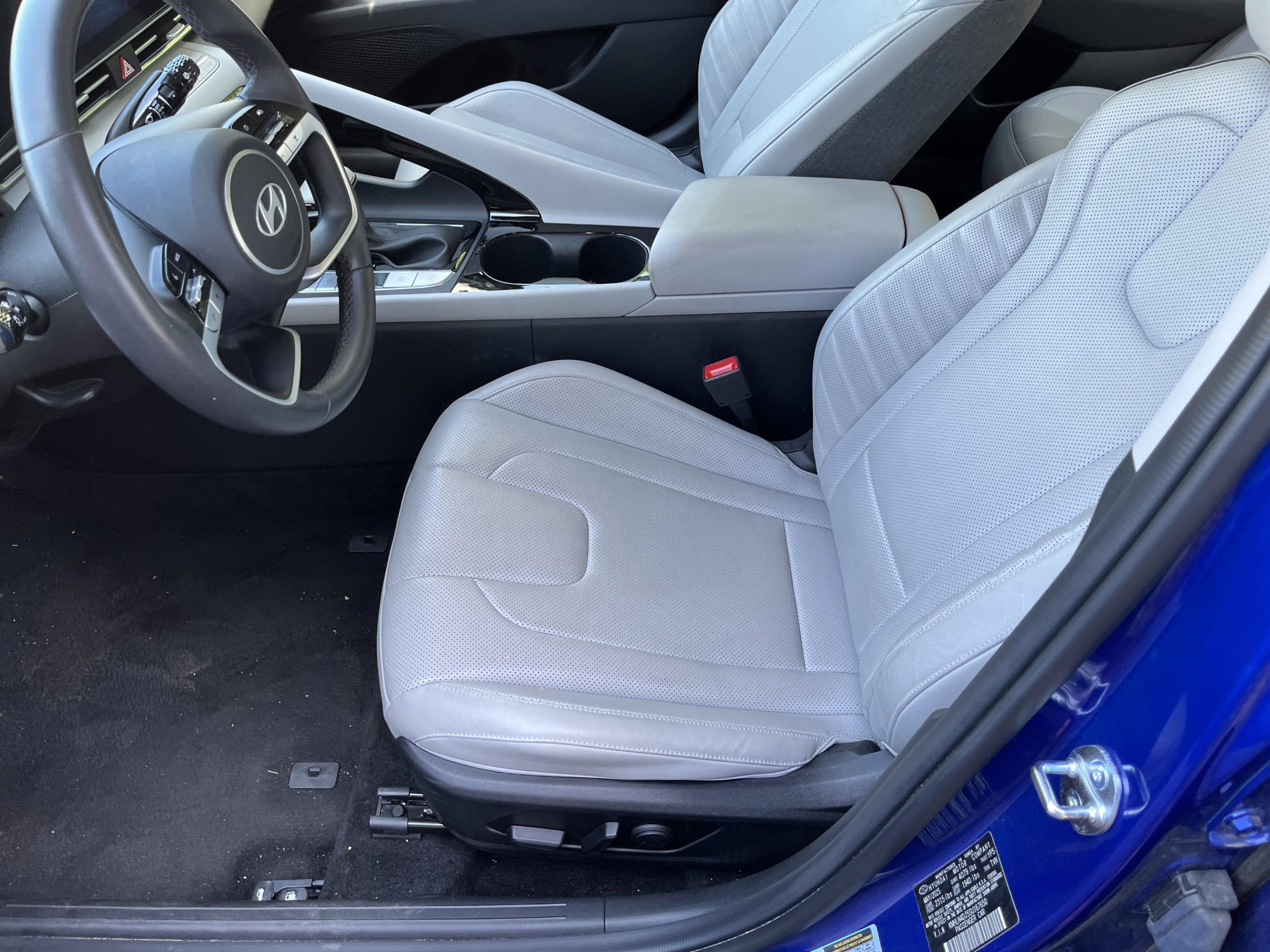Used 2025 Intense Blue Hyundai Limited image 10