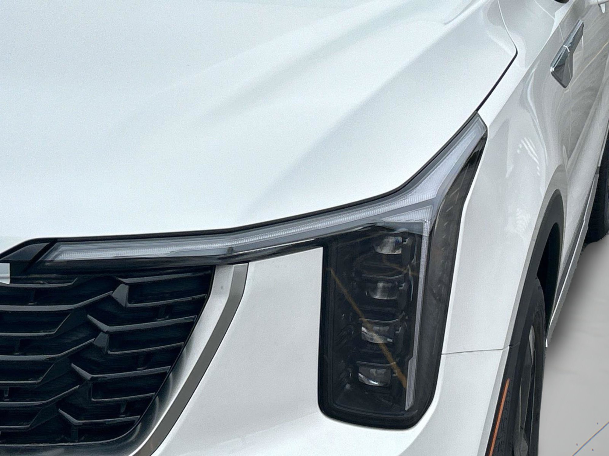 New 2026 Snow White Pearl Kia EX image 33