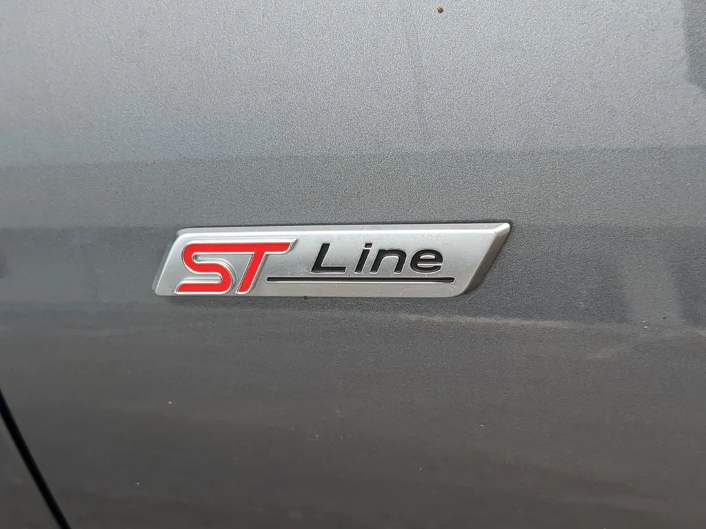 Used 2024 Gray Ford ST-Line image 11
