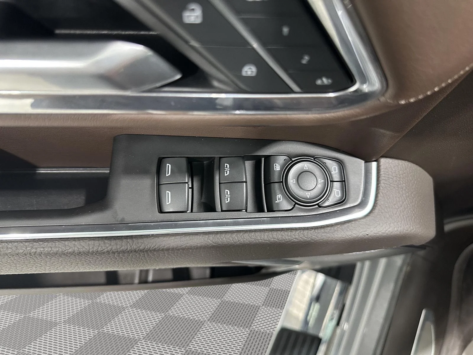 Used 2025 Thunderstorm Gray GMC Denali image 20