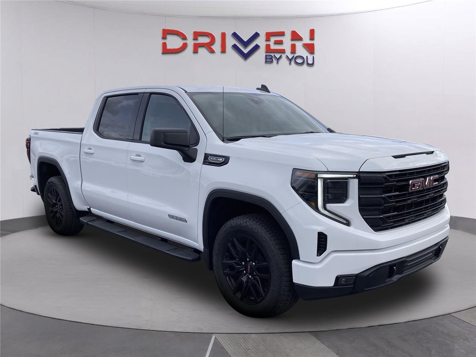 New 2026 Summit White GMC Elevation image 2
