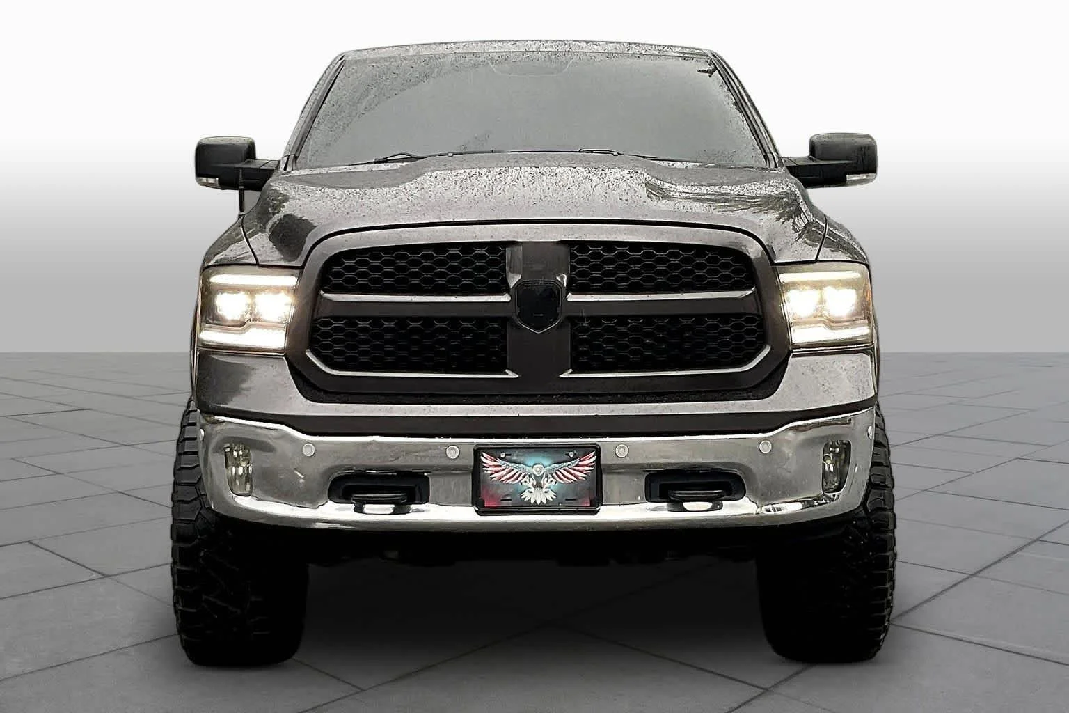 Used 2018 Granite Crystal Metallic Clearcoat Ram SLT image 4