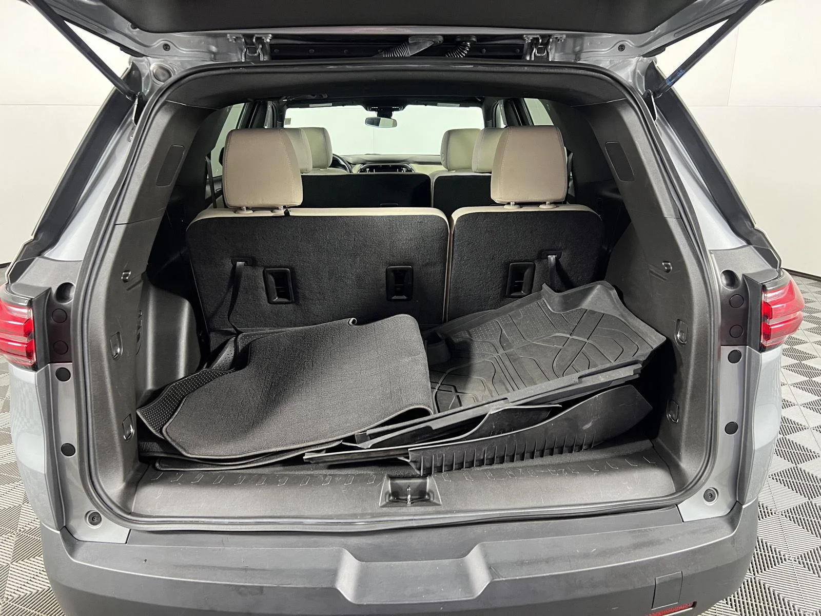 Used 2023 Sterling Gray Metallic Chevrolet LS image 8
