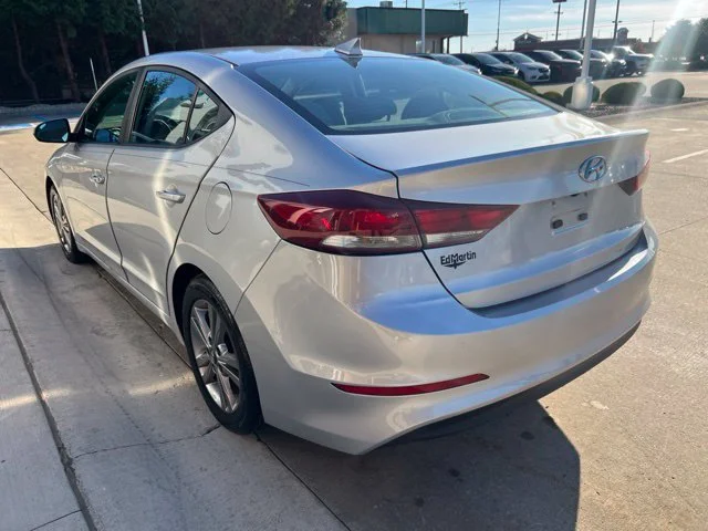 Used 2018 Silver Hyundai Value Edition image 5