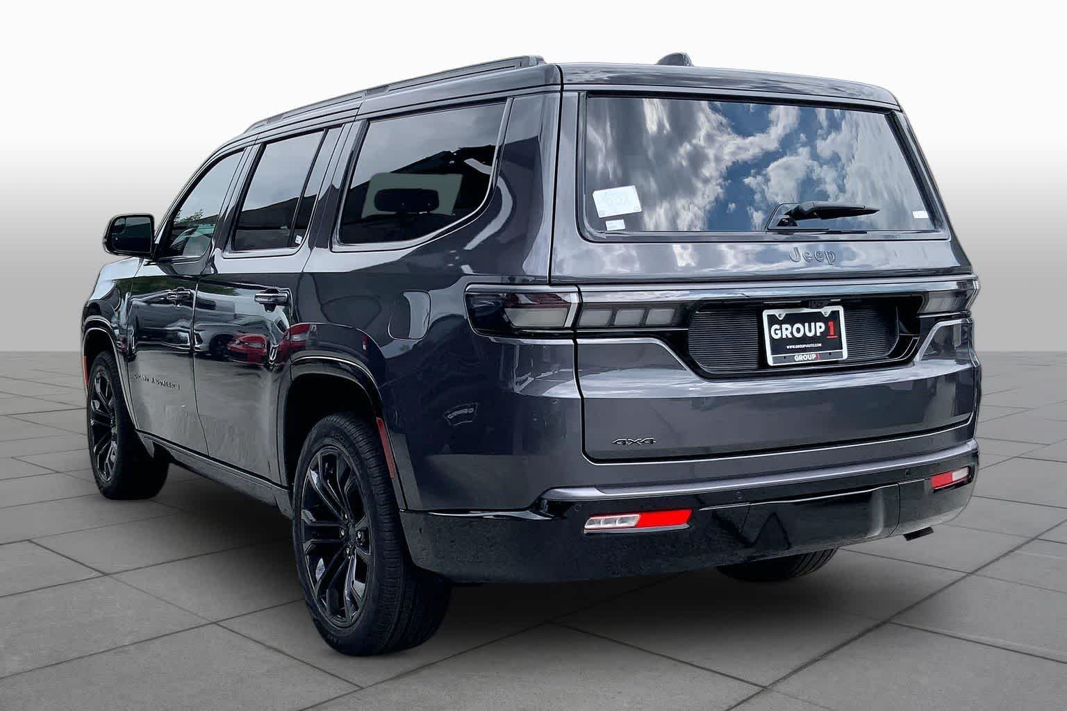 New 2026 Baltic Gray Metallic Clearcoat Jeep Summit Obsidian image 9