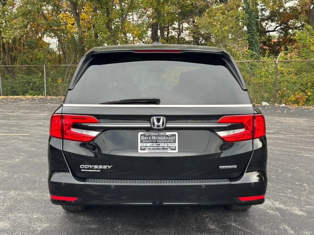 Used 2024 Black Honda Touring image 8