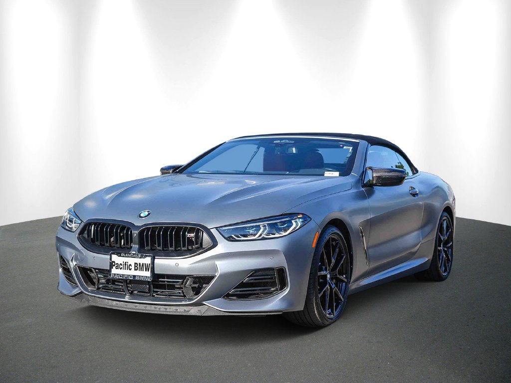 2025 BMW 8 Series photo 3