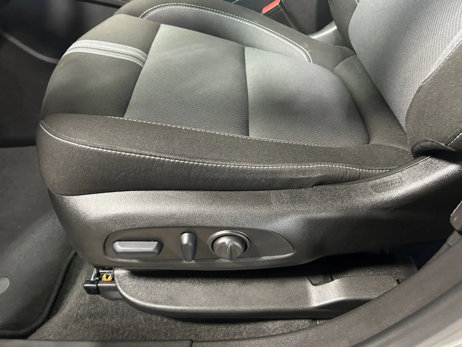 Used 2025 Gray Chevrolet LT AWD image 15
