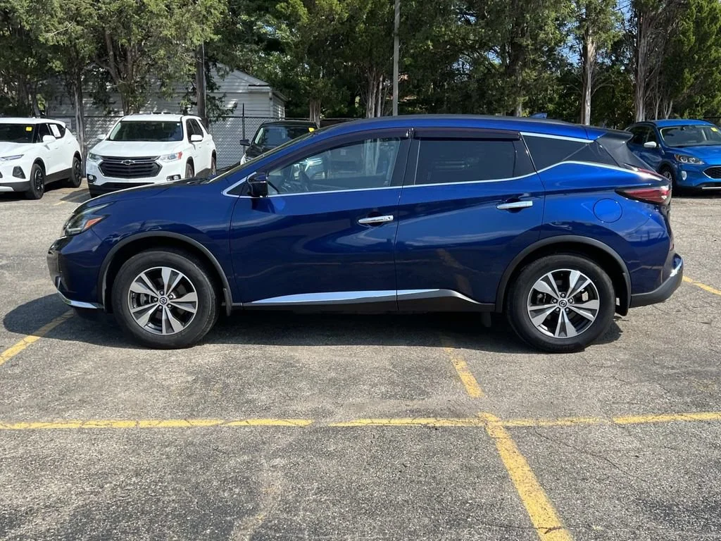 Used 2022 Blue Nissan SV Intelligent AWD image 2