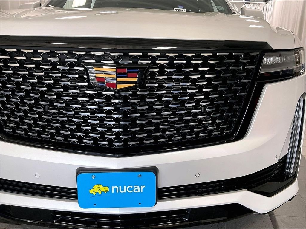 Used 2023 White Cadillac Premium Luxury image 33
