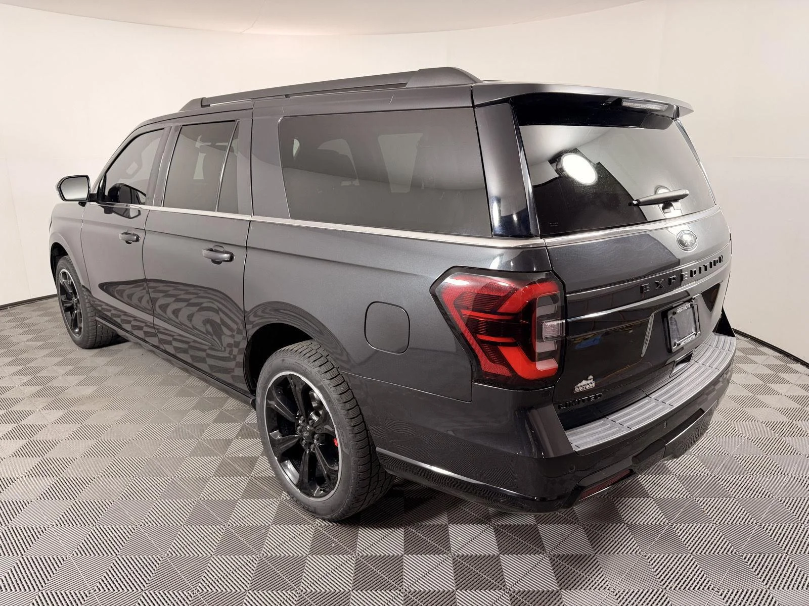Used 2022 Dark Matter Gray Ford Limited image 3
