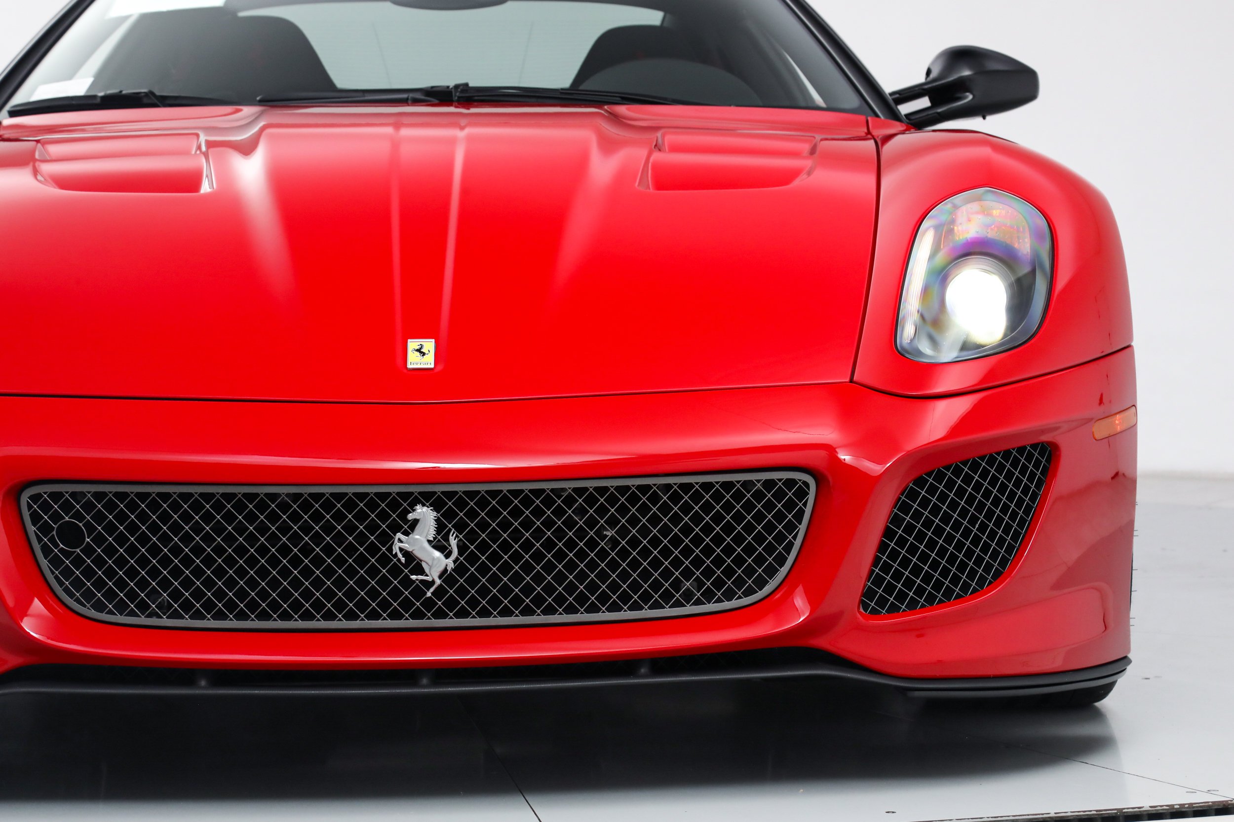 Used 2011 Red Ferrari  image 13