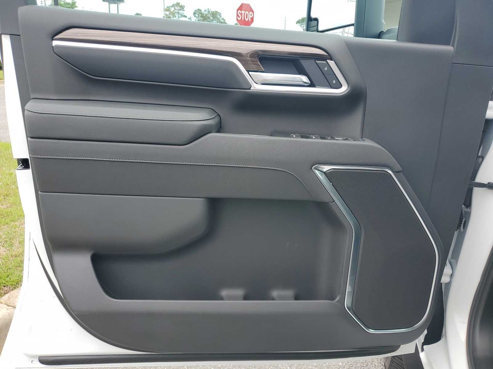New 2026 Summit White Chevrolet LT image 8