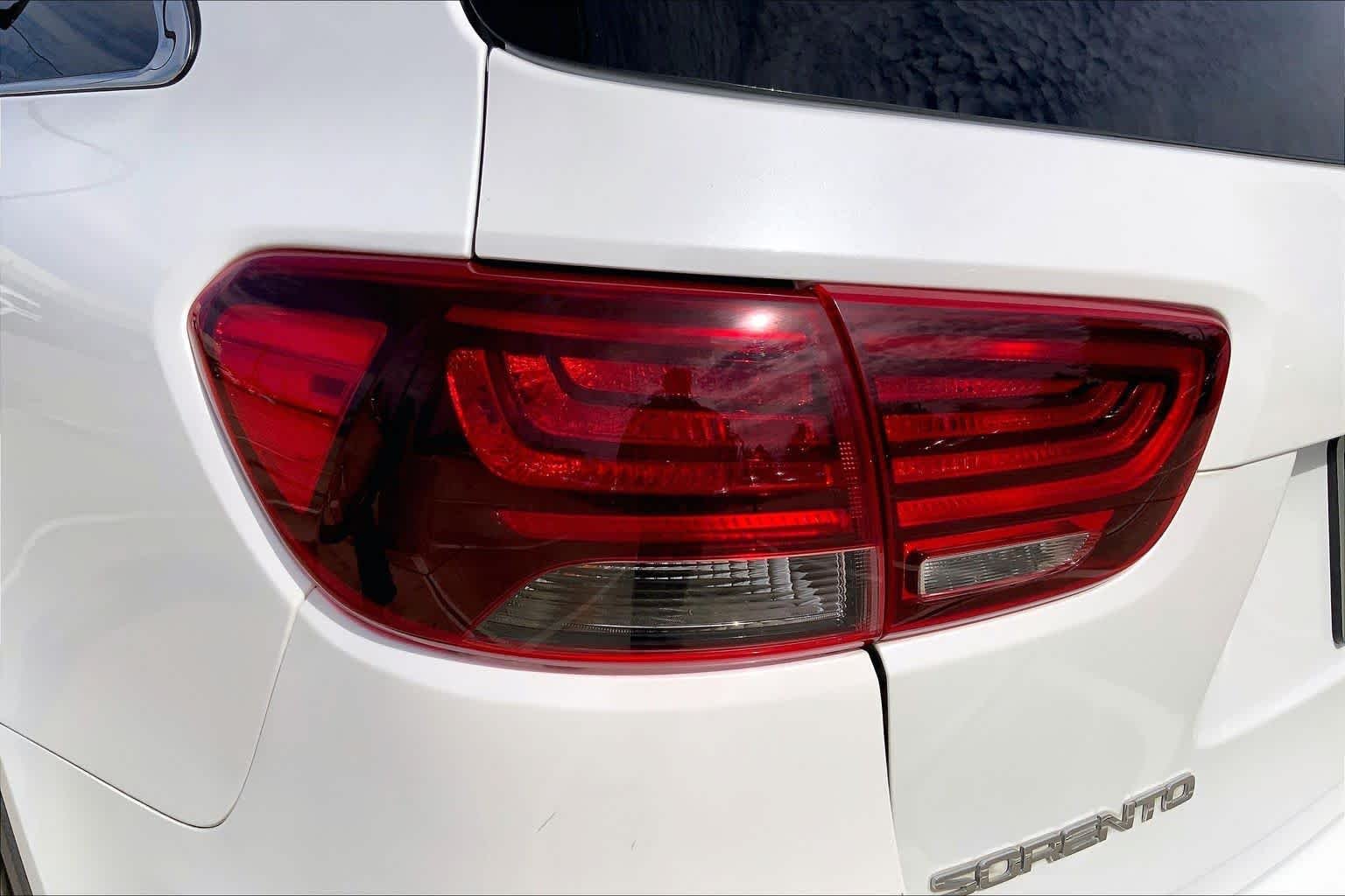 Used 2020 Snow White Pearl Kia EX V6 image 28