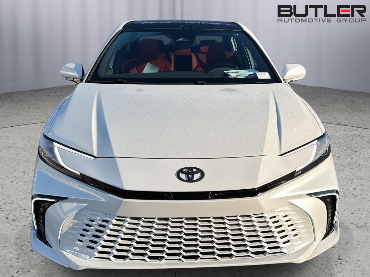 New 2026 Wind Chill Pearl Toyota XSE image 9
