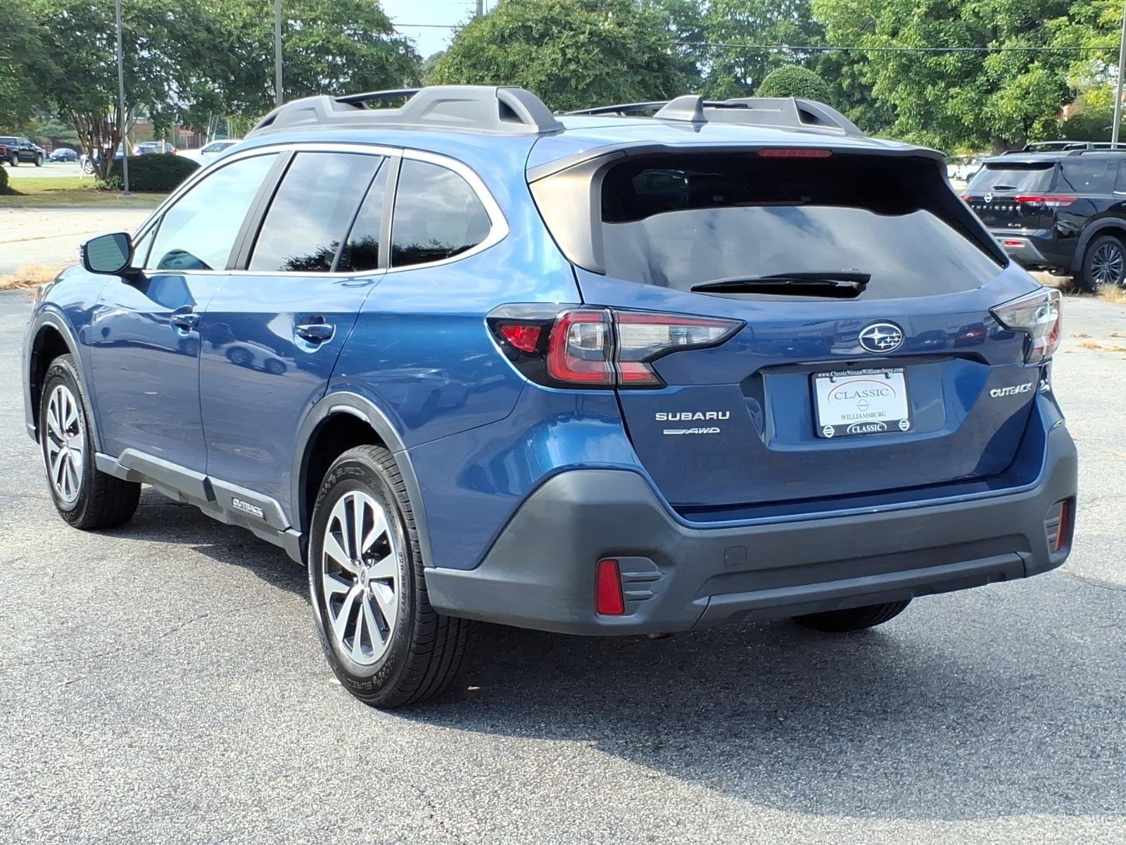 Used 2022 Abyss Blue Pearl Subaru Premium image 9