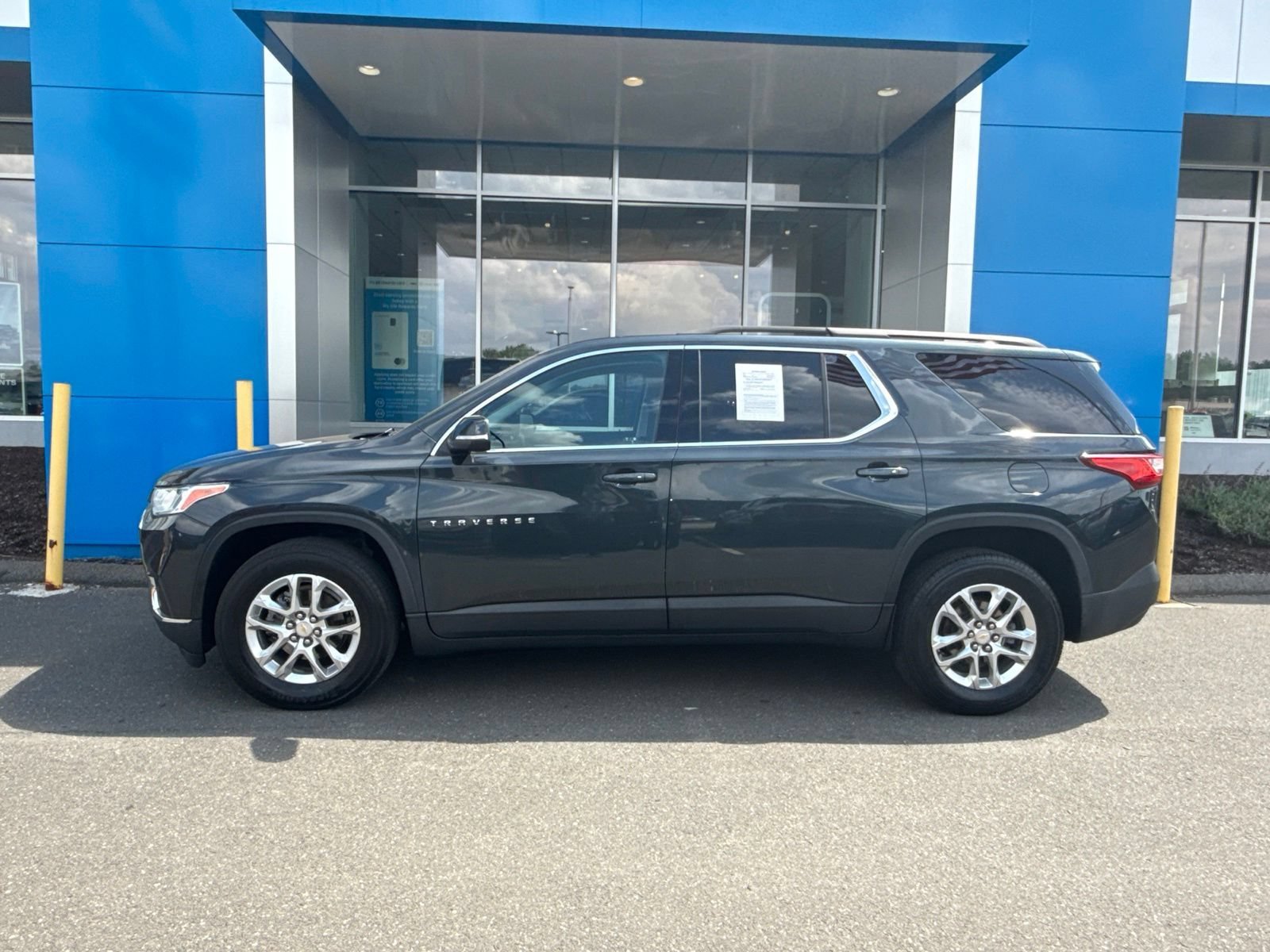 Used 2021 Graphite Metallic Chevrolet LT with Safety Assist image 9