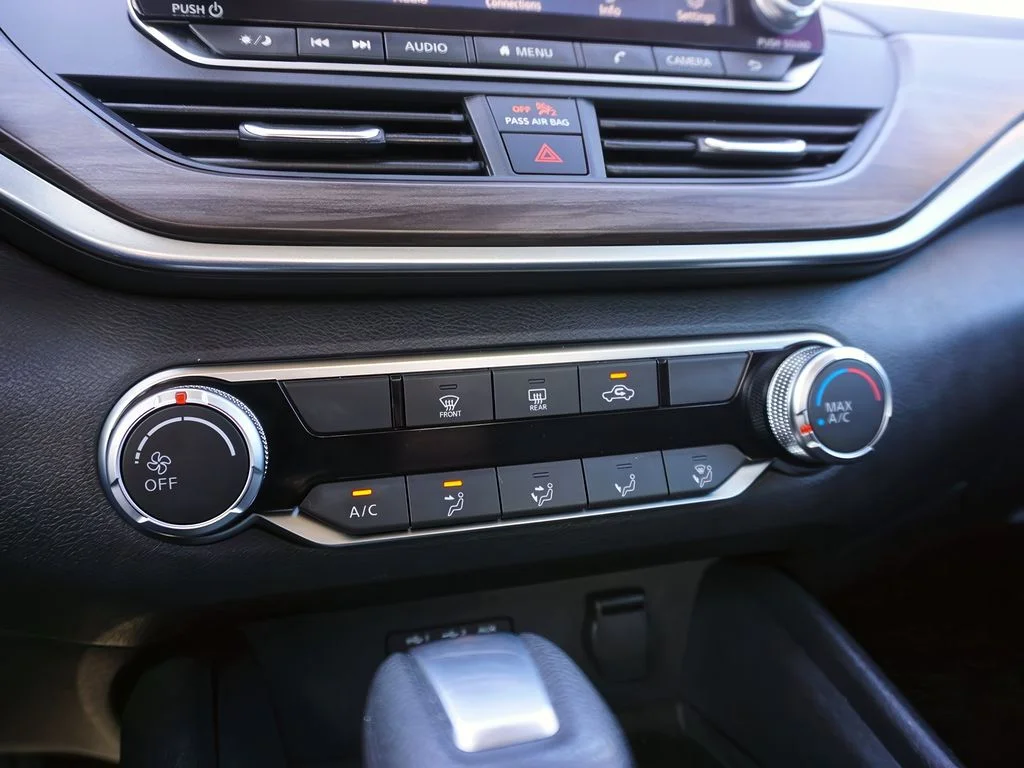 2025 Nissan Altima SV - Photo 34