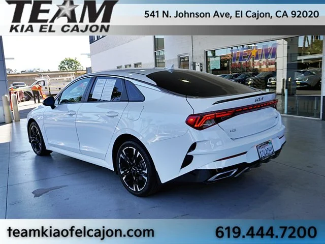 Used 2024 White Kia GT-Line image 7