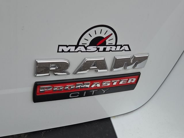 Used 2022 Bright White Ram Base image 5