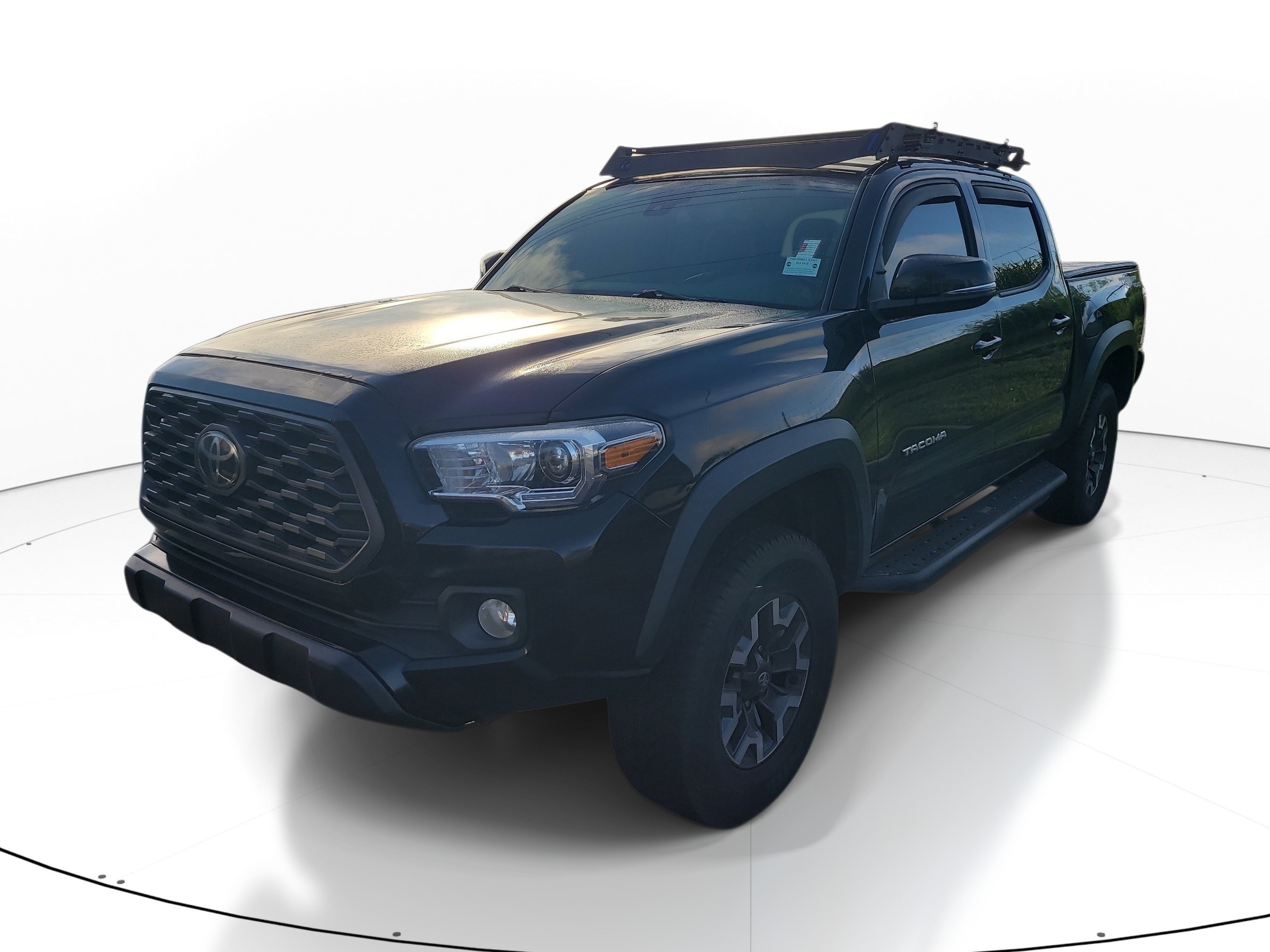 Used 2022 Midnight Black Metallic Toyota SR5 image 2
