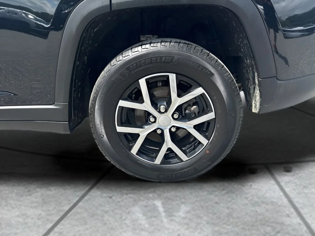 Used 2025 Black Jeep Limited image 21
