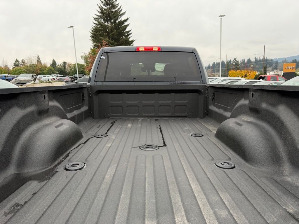 2026 RAM 3500 Big Horn - Photo 11