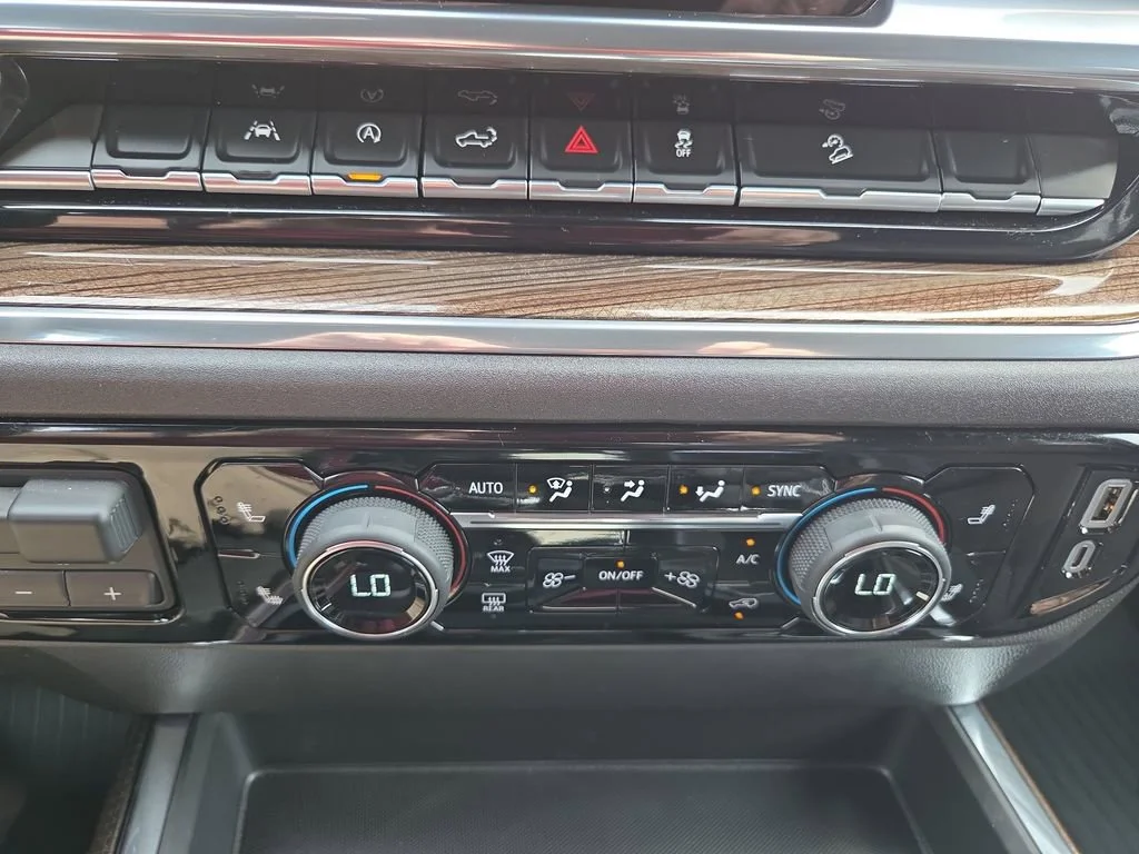 2024 Chevrolet Silverado 1500 LT Trail Boss - Photo 18