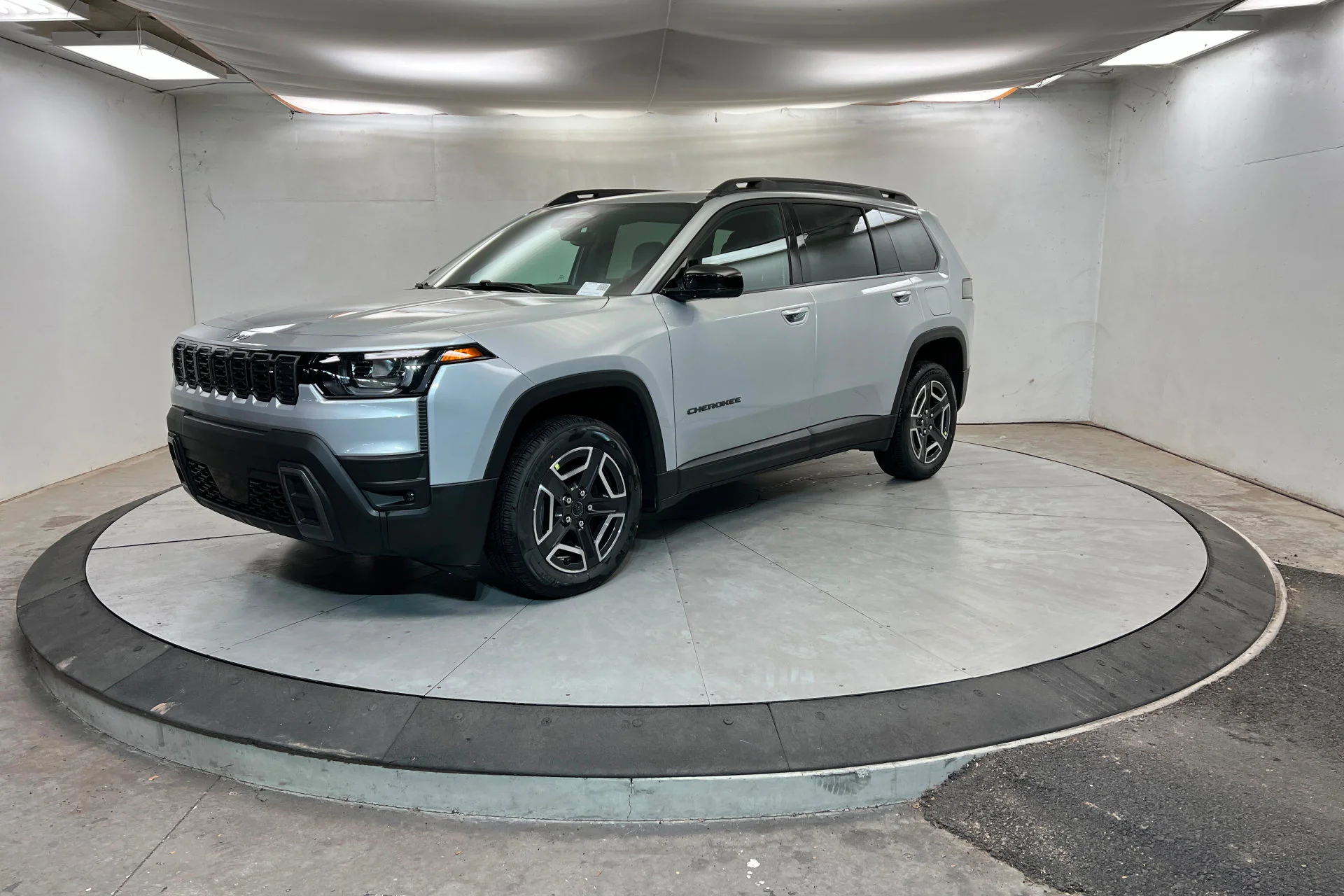 2026 Jeep Cherokee Limited HEV 4X4's photo