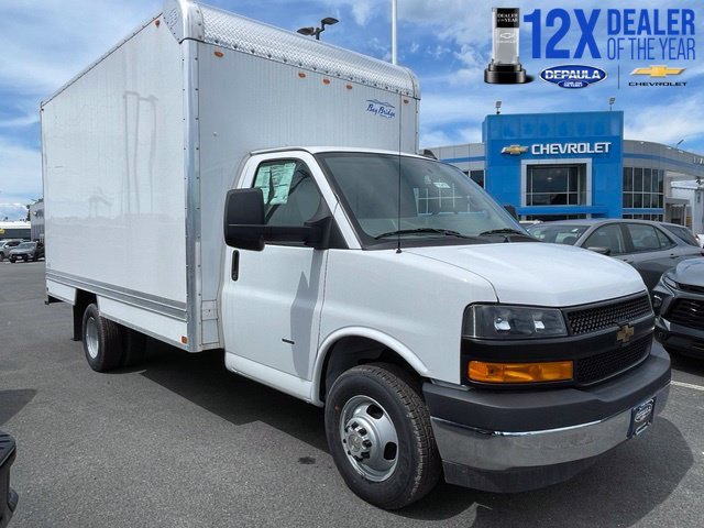 2025 Chevrolet Express Cutaway