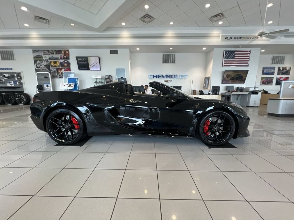 2027 Chevrolet Corvette 3LZ - Photo 9