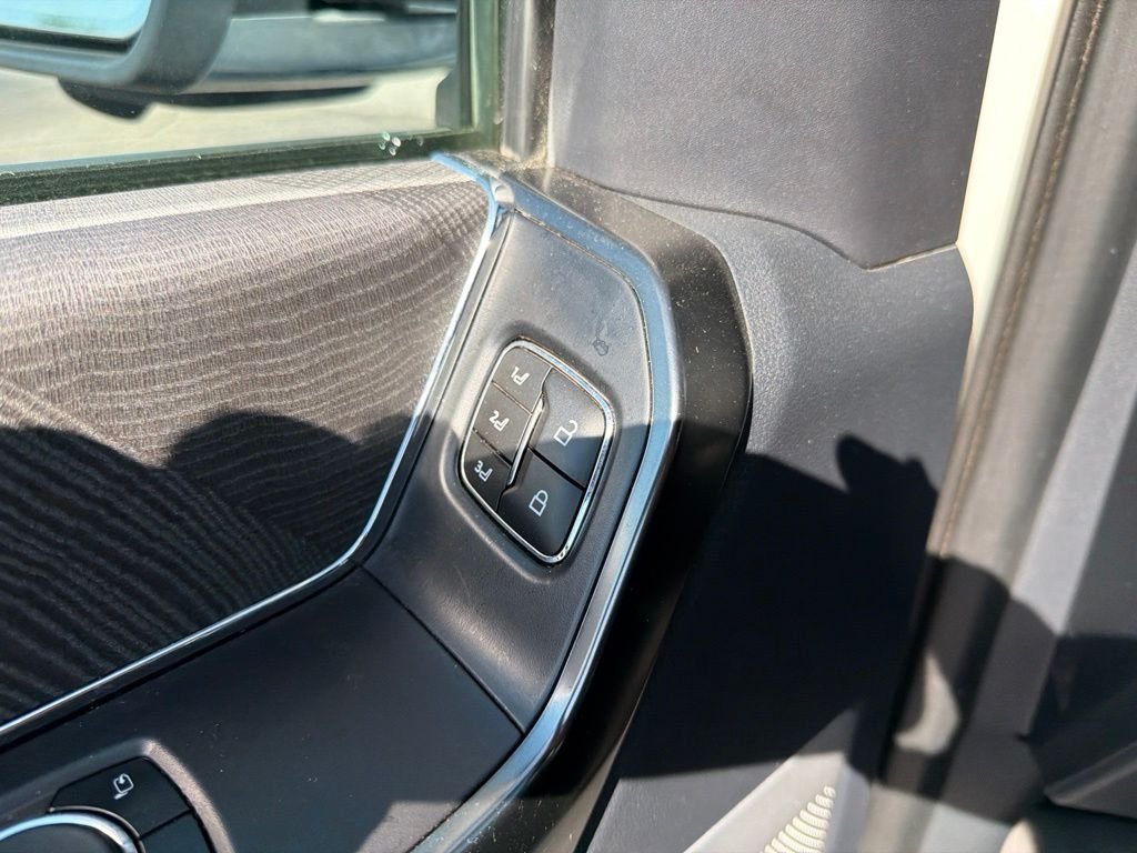 Used 2023 White Ford Platinum image 36