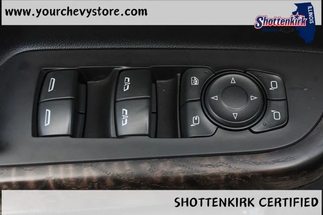 Used 2023 White GMC Denali image 21