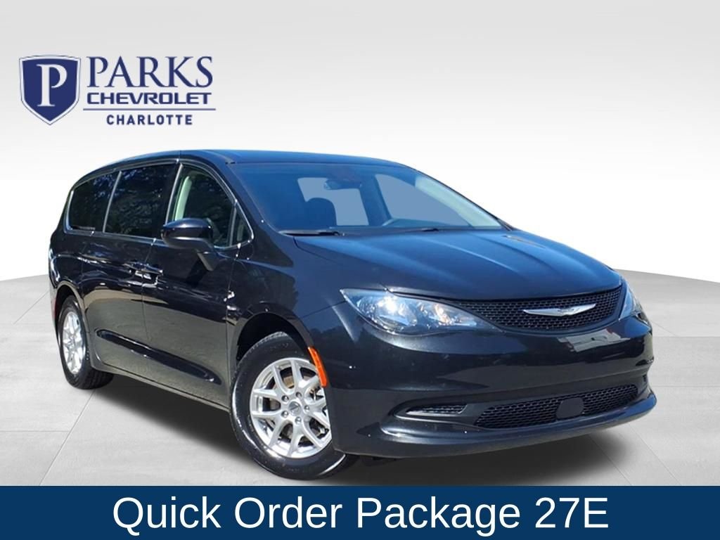 2023 Chrysler Voyager
