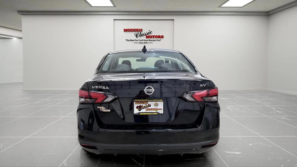 Used 2021 Black Nissan 1.6 SV image 6