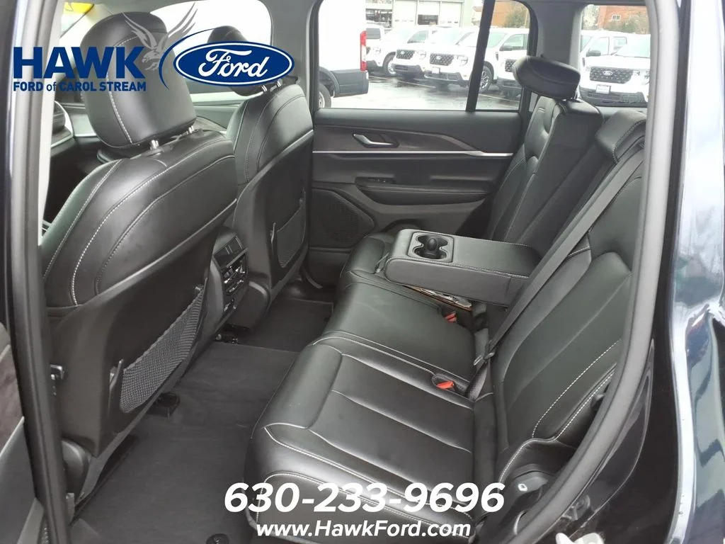 Used 2023 Black Jeep Limited image 28